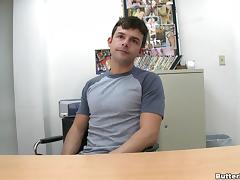 Lewd homo blows in an office and gets his ass fucked on a desk tube porn video
