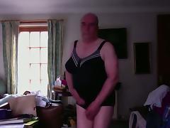 Black swimsuit tube porn video