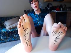 Wiggling my Toes tube porn video
