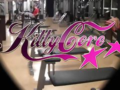 Kitty Core - Sex im Fitnesscenter tube porn video
