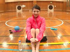 Sporty Asian gymnast spreads her legs wide for a stiff cumshooter hardcore tube porn video