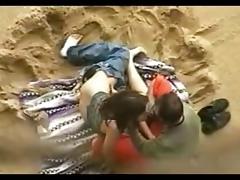 VOYEUR ON THE BEACH 5 young couple tube porn video