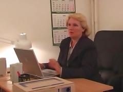 Office affair with an old lady that knows how to suck dick tube porn video