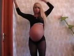 Pregnant Amanda is Dancing tube porn video