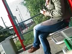 bus-stop flash tube porn video