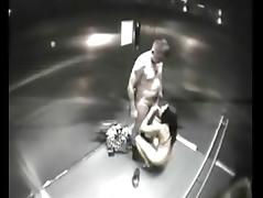 Security Cam in the Lift tube porn video