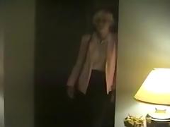Older wife makes her 1st vibrator movie tube porn video
