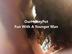 Cuckold lets a black bull fuck his bbw wife bare !!! tube porn video