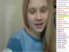 Blonde girl spreads her pussy for tons of strangers online tube porn video