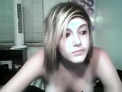 Blonde girl masturbates and apologizes for not squirting tube porn video