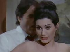 La signora gioca bene a scopa (1974) tube porn video