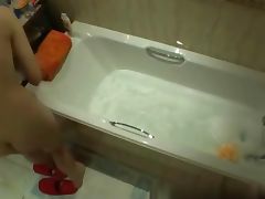 Hazel May Bathtime tube porn video