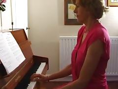 Uma at the piano tube porn video