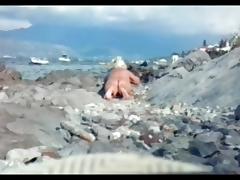dutch bosnian granny on the beach tube porn video