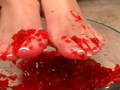 Foot fun with food on her toes then he cums on her feet tube porn video