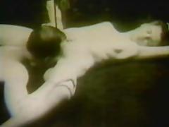 The Muff Diver circa 40s tube porn video