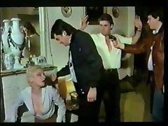 Les Week-ends de Caroline (1980) tube porn video