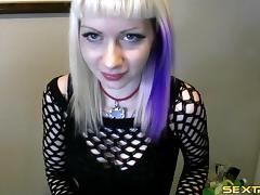 Impressive emo babe gets up in order to reveal her magnificent tits tube porn video