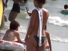 Japanese beach voyeur tube porn video