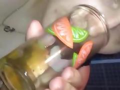 Kik slut Alywho123 drinking her own pee tube porn video