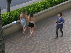 Outdoor performance with bikini ladies kissing and fingering beach sex tube porn video