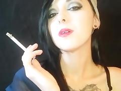 Smoking beauty tube porn video