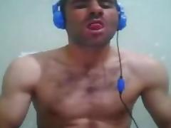 Horny arab on cam 1 tube porn video