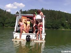 Teens with natural bodies having a great time in the wilderness tube porn video