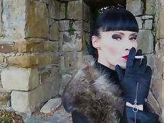 autumn smoking -  Cheyenne de Muriel tube porn video