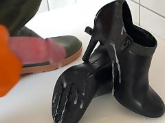 Cumming on High Heels in Waders and Rubber Gloves tube porn video