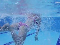 Hot Elena shows what she can do under water tube porn video