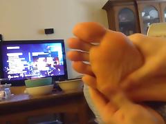 Massaging my soft feet tube porn video