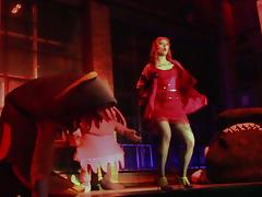Vee Valentine - La Vore Girl Eaten Alive On Stage! tube porn video