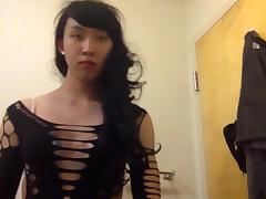 Crossdressing sissy shaking his ass tube porn video