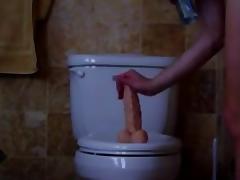 Huge dildo tube porn video