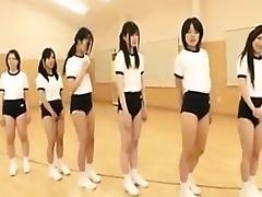 Schoolgirls in Gym class shows off their butts and get chec tube porn video