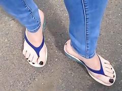 flip flops walking tube porn video