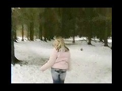 WIFE AND HUSBAND FUCK OUTDOORS Wife and husband take a stroll and have strange intercourse in the wo tube porn video