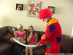 Hot chick has anal sex with a clown during a party tube porn video