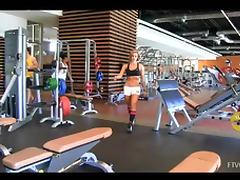 Well shaped sexy babe with big bobs is exersising in the gym and maturbates tube porn video