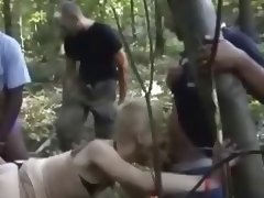 Horny wife has fun wuth voyeurs in forest Amateur tube porn video