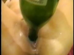 Wet Pussy and Bottle tube porn video