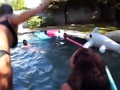 Bbw Making Love Beside The Pool tube porn video