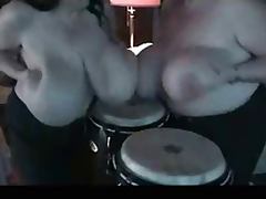 Play drumbs with their big udders cows 25 part 2 tube porn video