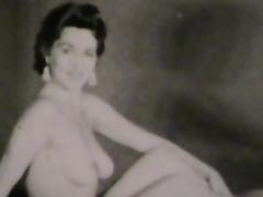 Retro brunette posing nude and horny tube porn video