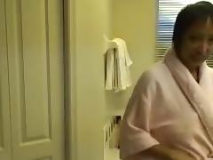 Lewd Oriental Granny Copulates her Vagina in the Hawt Tube tube porn video