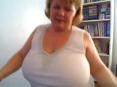 BBW Mature Teasing With Her Tits tube porn video