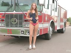 Red Hot Amateur Naked Outdoors on a Firetruck tube porn video