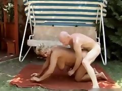 Hot Busty Granny Banging Outside tube porn video